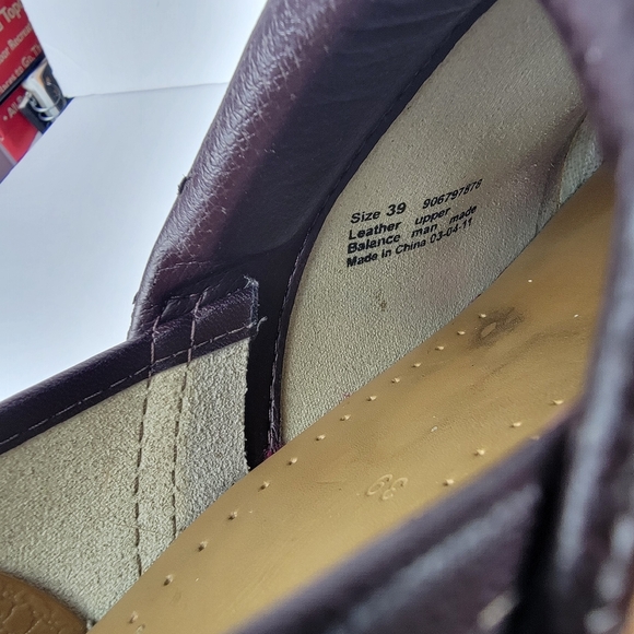 Dansko Shiny Gold Honey Clogs Professional Women's Comfort Shoes - Picture 8 of 13